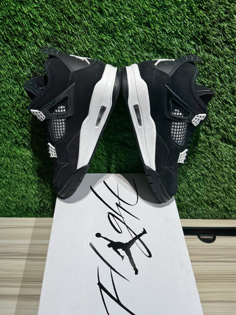 Jordan 4 Retro White Thunder Sz 7M