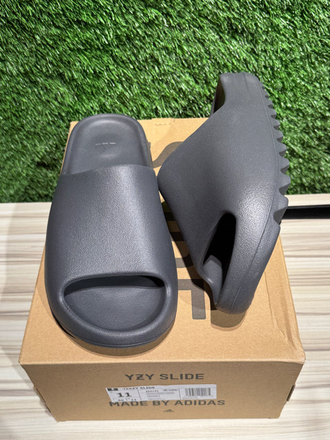 adidas Yeezy Slide Granite Sz 11