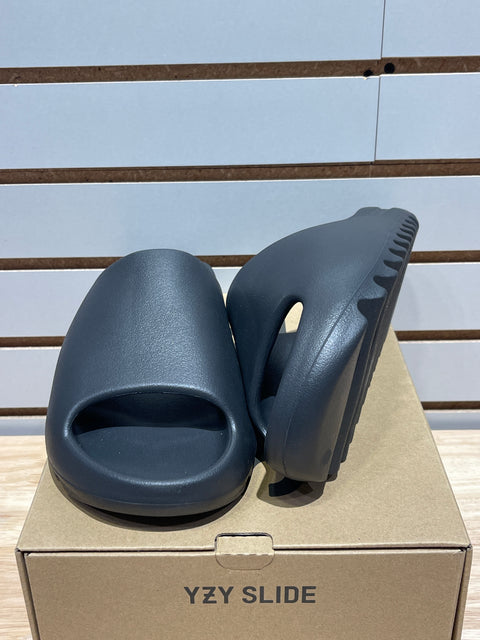 adidas Yeezy Slide Onyx Sz 9