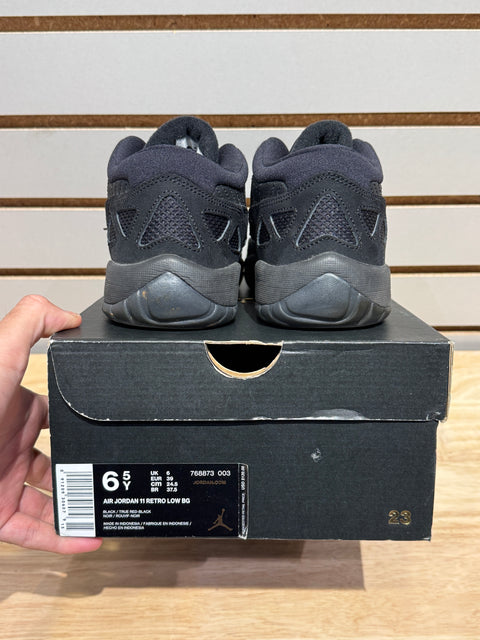 Jordan 11 Retro Low Referee (GS) Sz 6.5Y