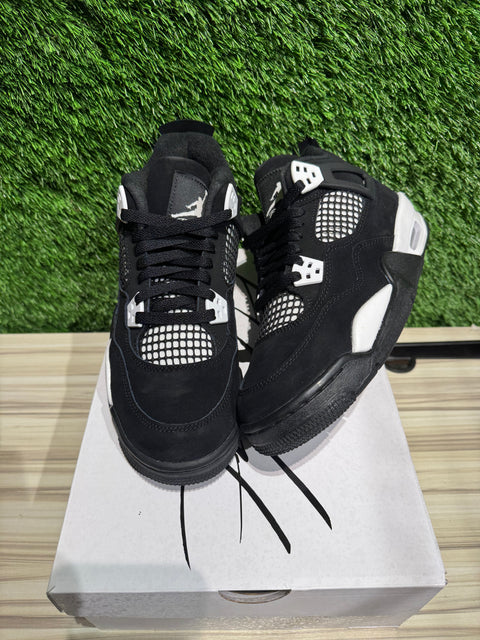 Jordan 4 Retro White Thunder (GS)