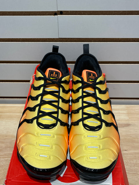 Nike Air VaporMax Plus Black Orange Crimson Sz 13
