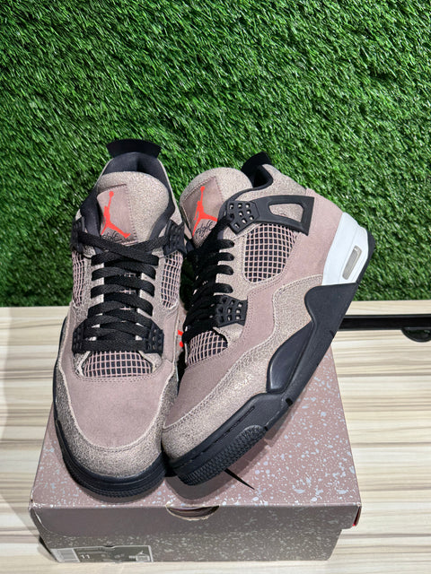 Jordan 4 Retro Taupe Haze Sz 11M.