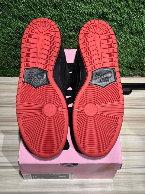 Nike SB Dunk Low Black Pigeon Sz 12M