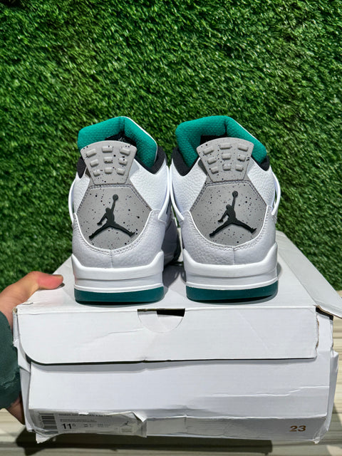 Jordan 4 Retro Lucid Green Rasta (Women's) Sz 10M