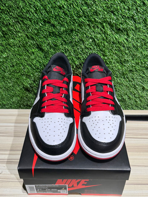Jordan 1 Retro Low OG Black Toe (2023) Sz 7.5M