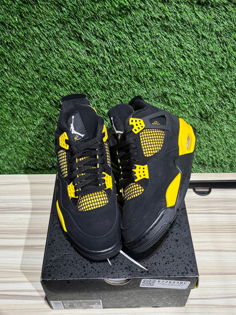Jordan 4 Retro Thunder (2023) Sz 8.5M