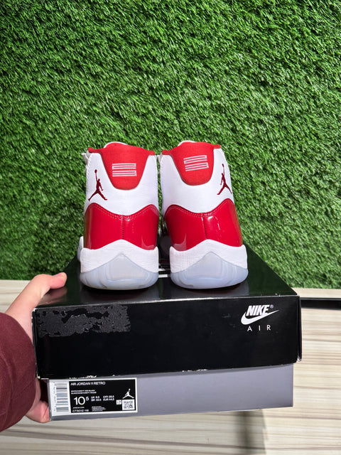 Jordan 11 Retro Cherry (2022) Sz 10.5M