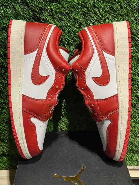 Jordan 1 Low SE Dune Red (GS) Sz 7Y