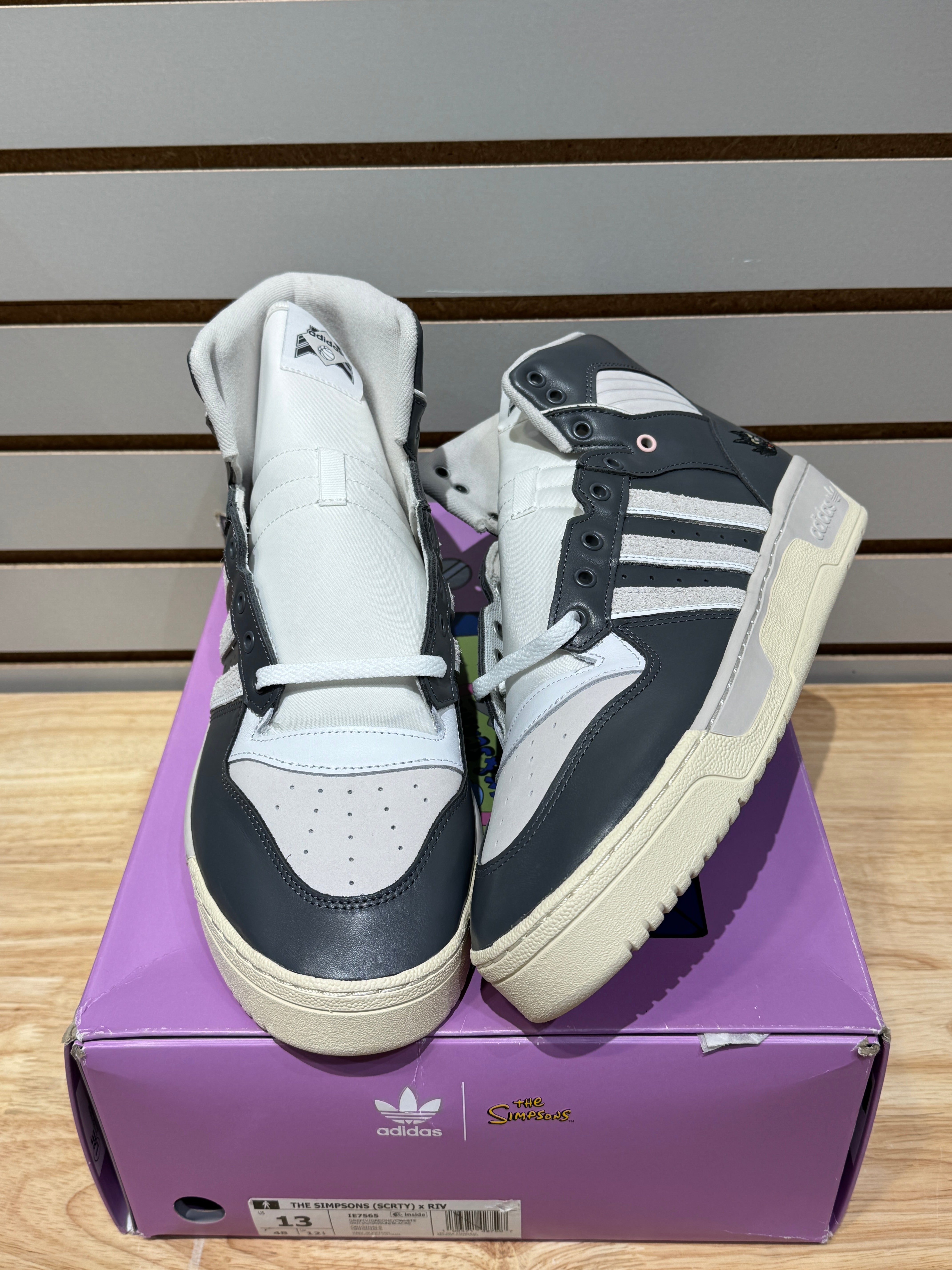 アンカート adidas Rivalry High The Simpsons Scratchy Sz 13 – Sneak City
