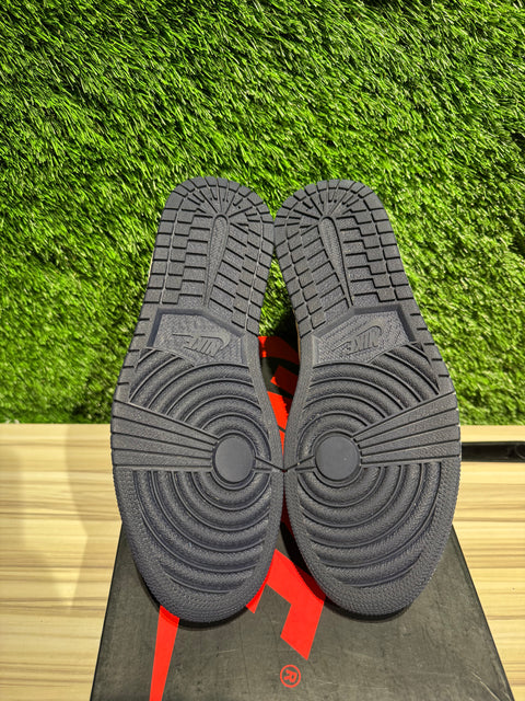 Jordan 1 Retro High Obsidian Sz 9M