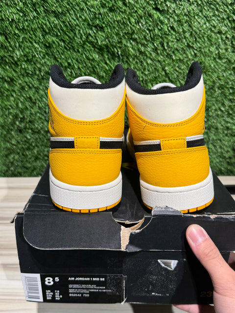 Jordan 1 Mid SE Lakers Sz 8.5M