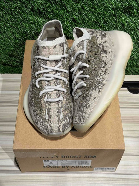 adidas Yeezy Boost 380 Pyrite Sz 6M...