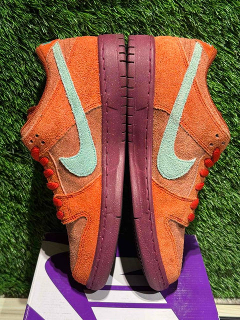 Nike SB Dunk Low Mystic Red Rosewood Sz 8.5M