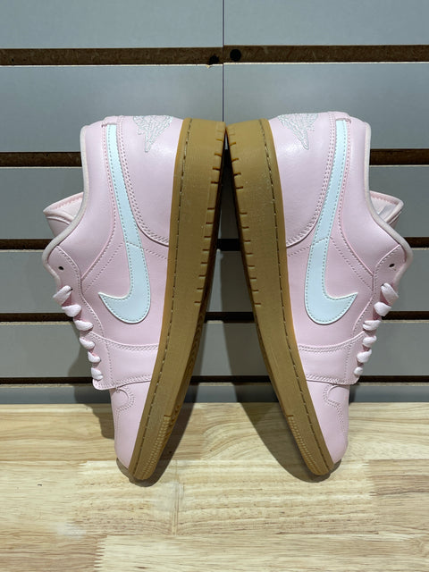 Jordan 1 Low Arctic Pink Gum (Women's) Sz 10.5