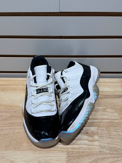 Jordan 11 Retro Low Iridescent