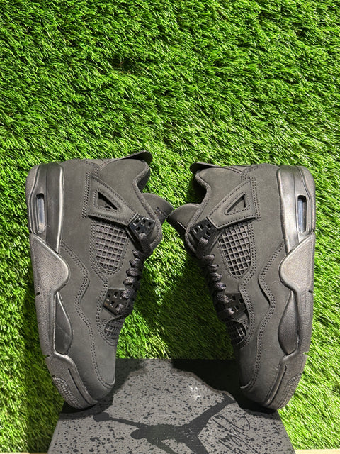 Jordan 4 Retro Black Cat (2025) (GS) Sz 4Y