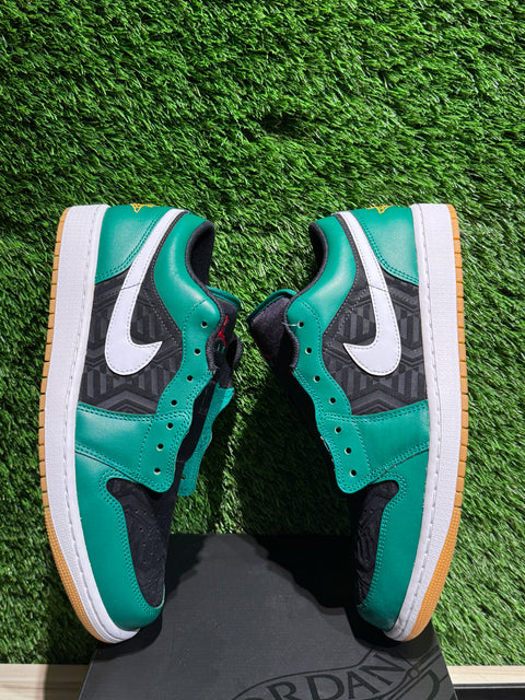 Jordan 1 Low SE Holiday Special (2022) Sz 10.5