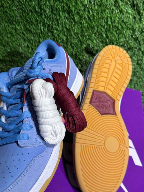 Nike SB Dunk Low Philadelphia Phillies Sz 11.5..