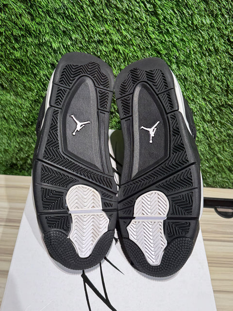 Jordan 4 Retro White Thunder Sz 7M