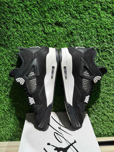 Jordan 4 Retro White Thunder Sz 10M