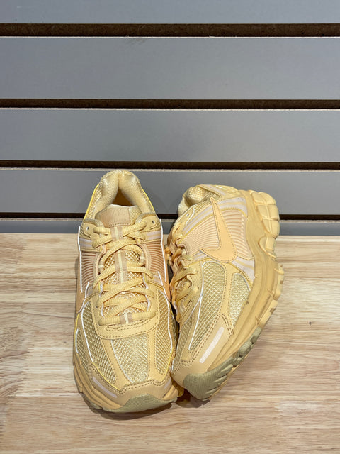 Nike Zoom Vomero 5 Celestial Gold Sz 6.5M