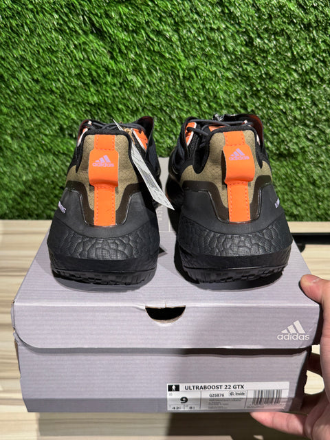 Adidas UltraBoost 22 GORE-TEX Orbit Green Night Metallic Sz 9