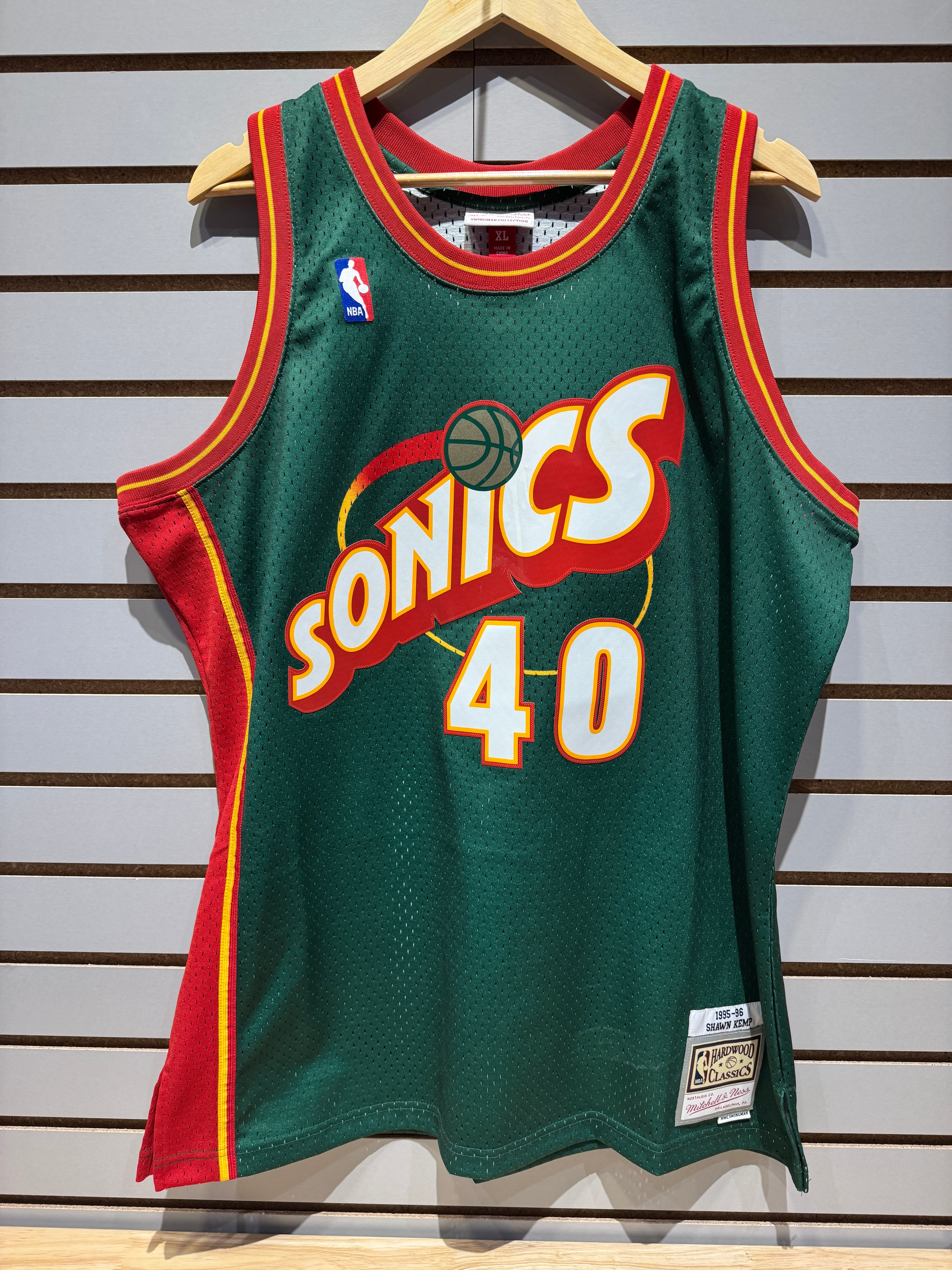 Seattle Sonics Kemp Mitchell and Ness Swingman Jersey – Sneak City