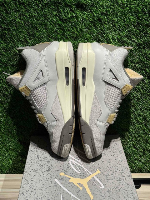 Jordan 4 Retro SE Craft Photon Dust Sz 9.5M