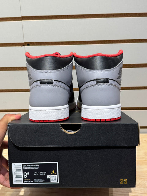 Jordan 1 Mid Bred Shadow Sz 9.5