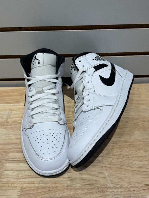 Jordan 1 Mid Reverse Panda Sz 10.5