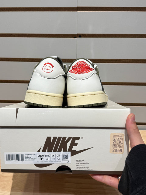 Jordan 1 Retro Low OG SP Travis Scott Medium Olive Sz 9.5