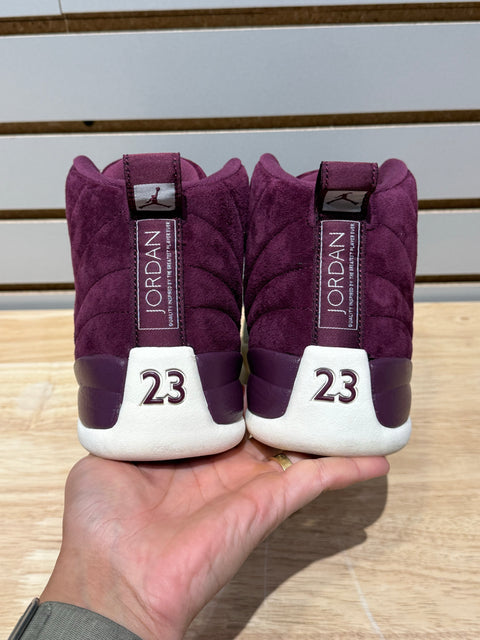 Jordan 12 Retro Bordeaux Sz 9.5