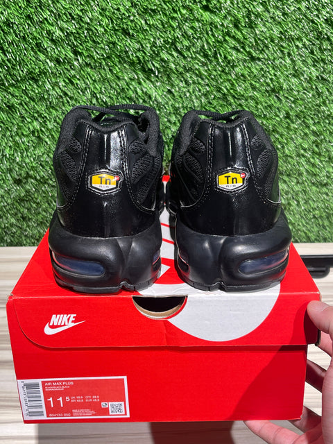 Nike Air Max Plus Triple Black Sz 11.5