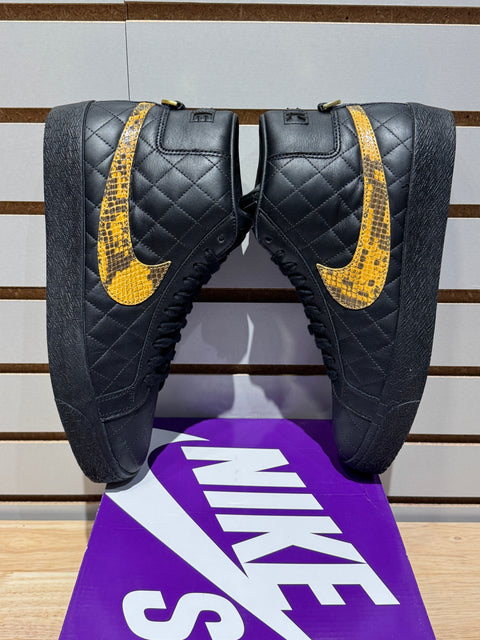 Nike SB Blazer Mid QS Supreme Black Sz 10.5