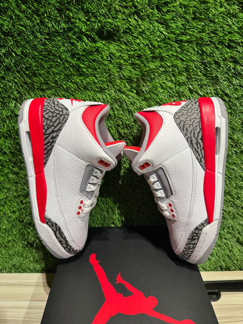 Jordan 3 Retro Fire Red (2022) (GS) Sz 5Y