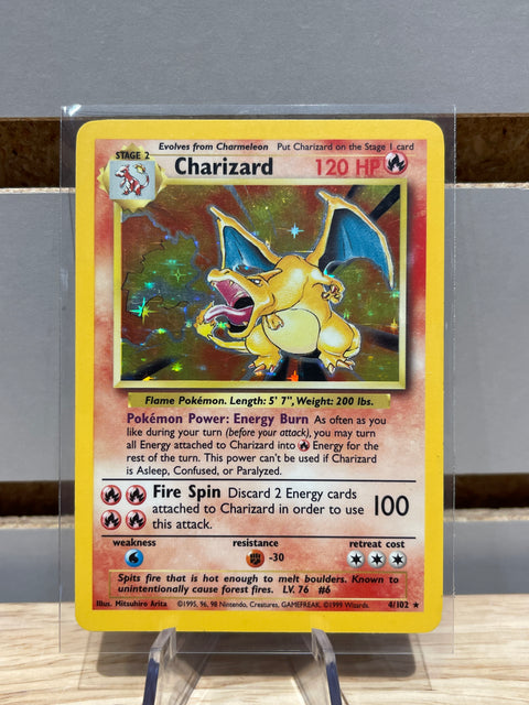Charizard - Base Set (BS)(Holofoil)