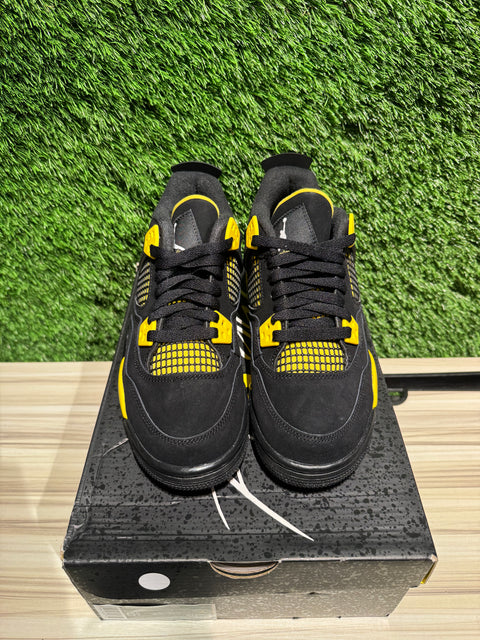 Jordan 4 Retro Thunder (2023) (GS) Sz 5.5Y
