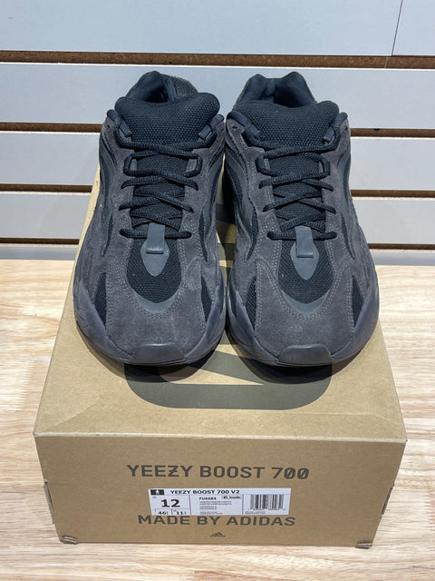 adidas Yeezy Boost 700 V2 Vanta