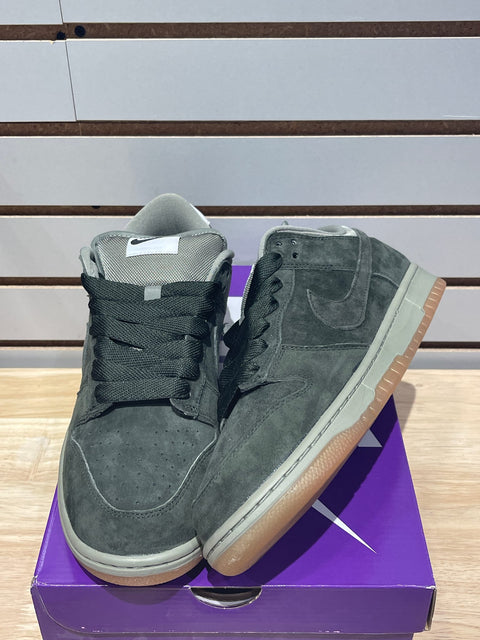 Nike SB Dunk Low Pro B Sequoia Sz 10.5