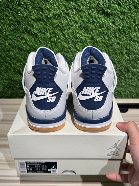Jordan 4 Retro SB Navy Sz 6M/7.5W