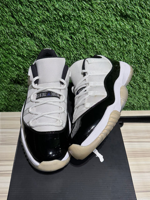 Jordan 11 Retro Low Concord Sz 8.5M.