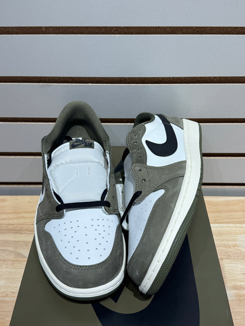 Jordan 1 Retro Low Medium Olive Sz 11.5
