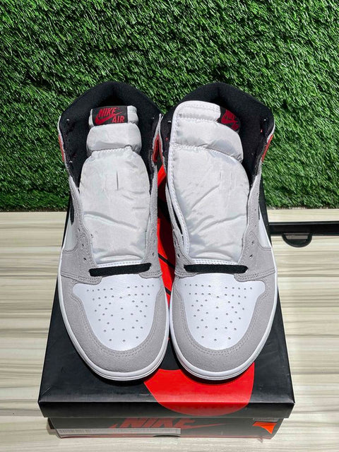 Jordan 1 Retro High Light Smoke Grey SZ 10.5...
