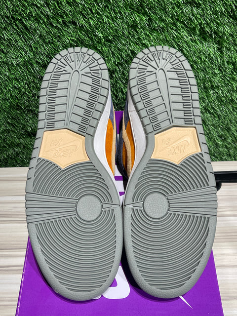 Nike SB Dunk Low Light Carbon Monarch Sz 10.5