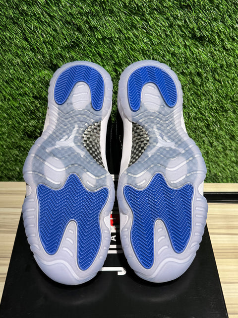 Jordan 11 Retro Low Space Jam Sz 10M