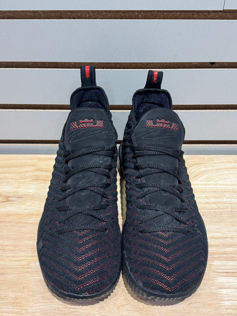 Nike LeBron 16 Fresh Bred Sz 10.5