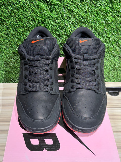 Nike SB Dunk Low Black Pigeon Sz 11M