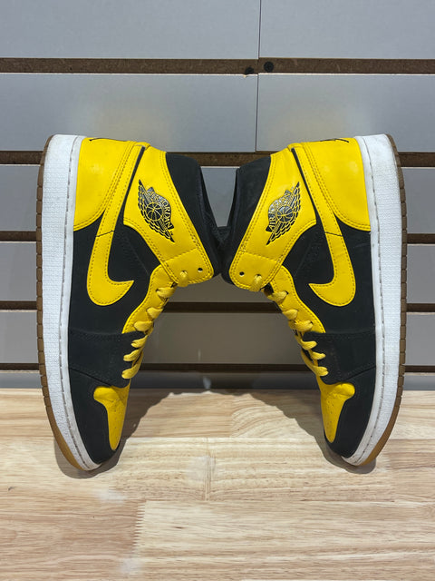Jordan 1 Retro Mid New Love (2017) Sz 9