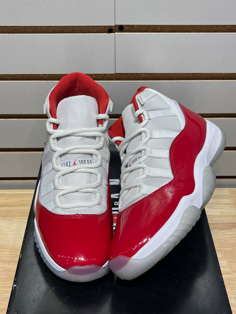 Jordan 11 Retro Cherry (2022) Sz 10.5